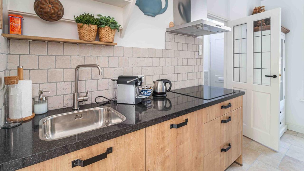 B&B Zilverstad Huisje De Watertoren Schoonhoven Bagian luar foto